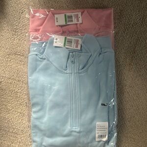 Set of 2 Men’s Vineyard Vines Broadfield 1/2 zip
Jake blue and Hibiscus